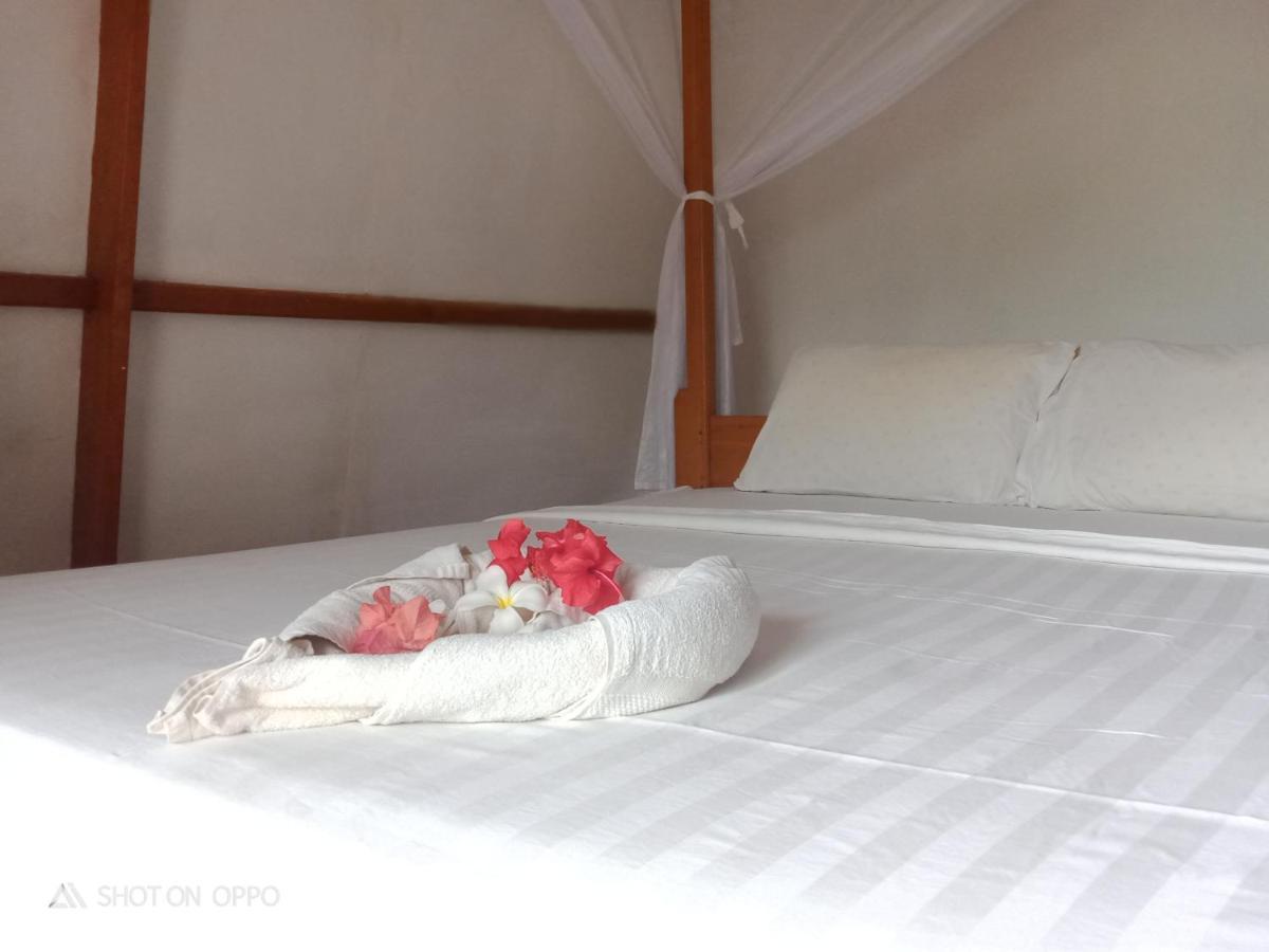 We'Be Cottages Gili Meno Bagian luar foto
