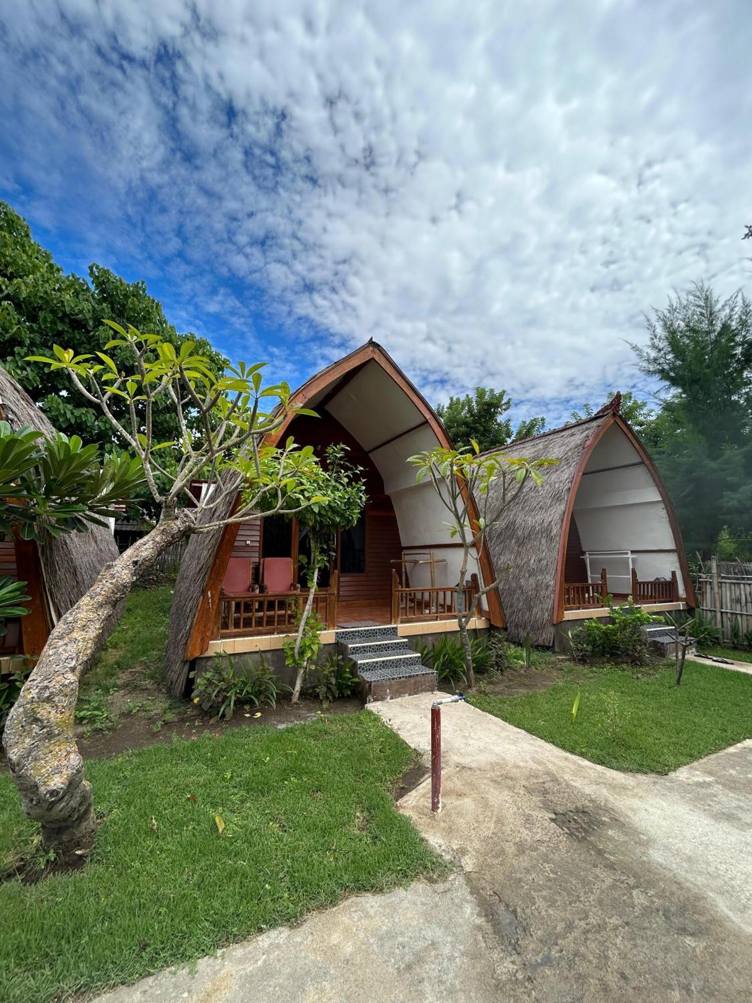 We'Be Cottages Gili Meno Bagian luar foto